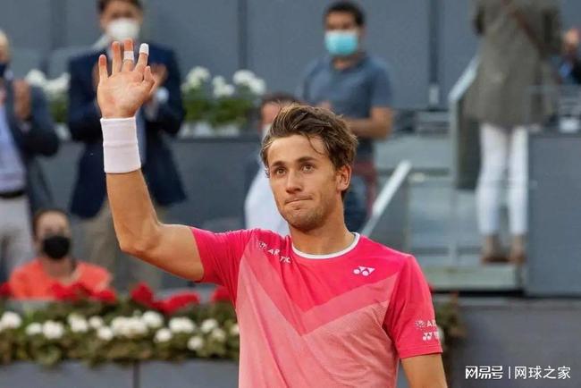 也可能在面 也可能在面